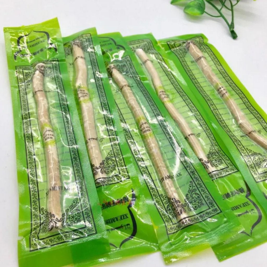 Palillo de miswak para limpiar los dientes