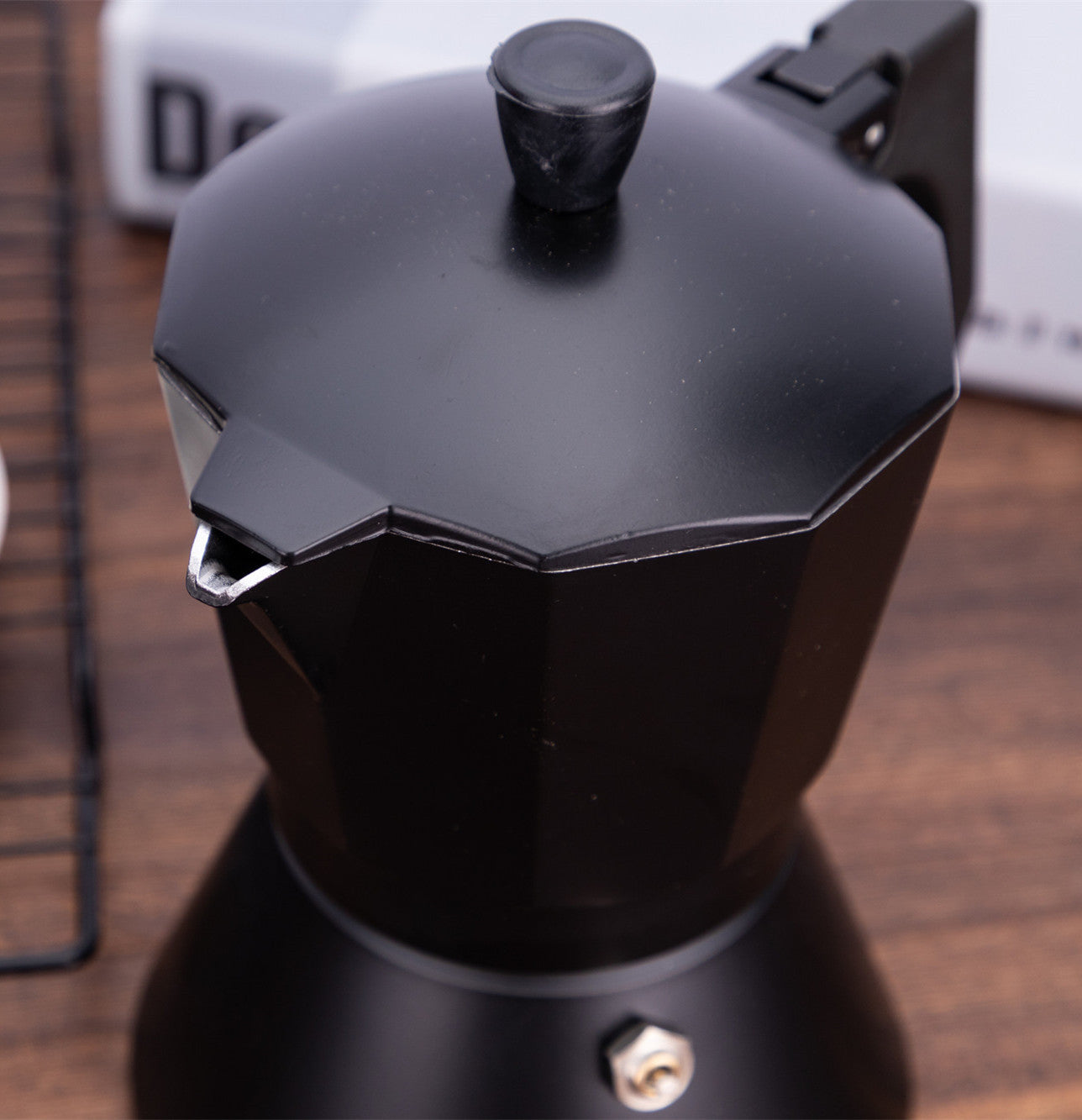 Cafetera italiana de aluminio para hacer café en casa