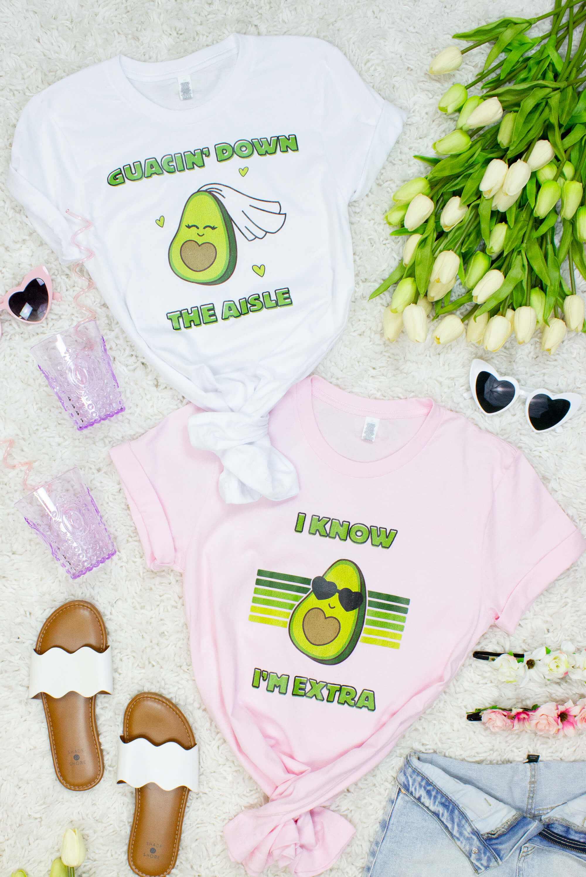 Camiseta Guacin Down The Aisle | Camiseta Sé que soy extra aguacate | Camisetas para despedida de soltera con temática de fiesta
