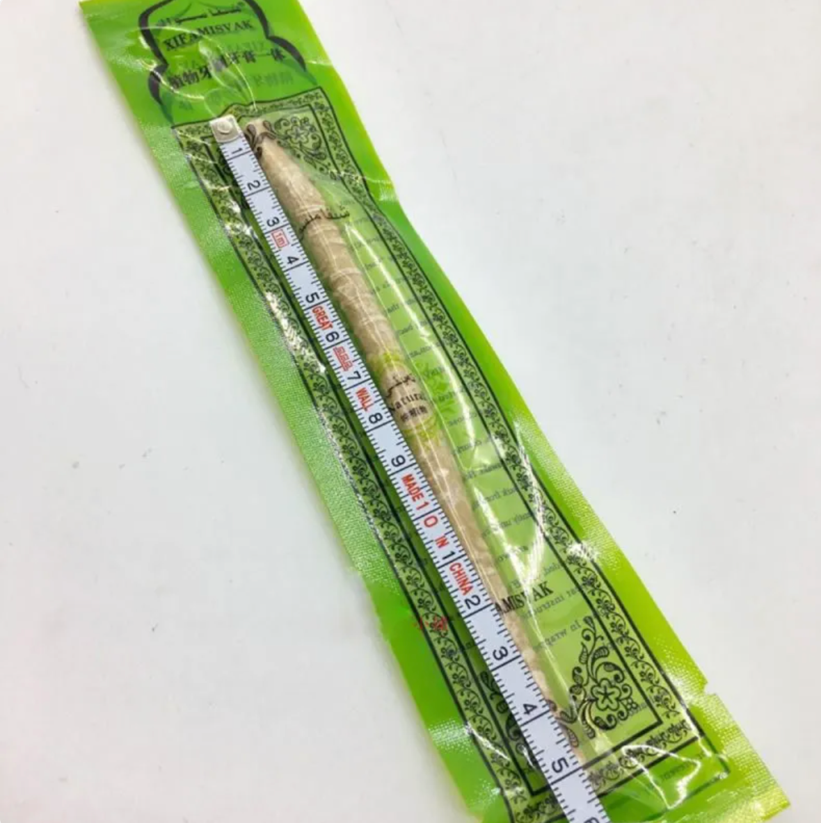 Palillo de miswak para limpiar los dientes